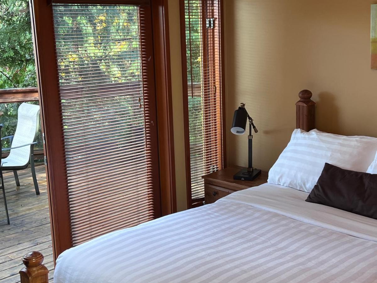 Sunshine Coast Resort Madeira Park المظهر الخارجي الصورة